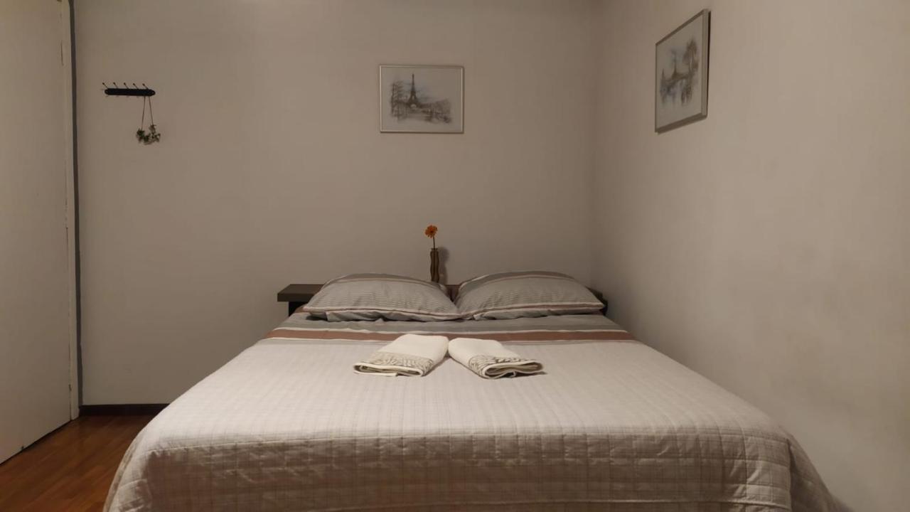 Casa Klos - Quartos Amplos Κουριτίμπα Εξωτερικό φωτογραφία